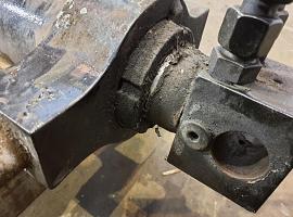 Liebherr LTM 1400 7.1  Extension ram sliding beam 