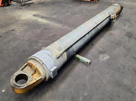 Liebherr LTM 1160-2 luffing cylinder