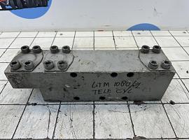Liebherr LTM 1080/1 telescopic cylinder connection block 