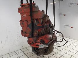 Liebherr LTM 1090 drive through diff axle 4 13x35  