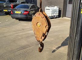 Hookblock 16 mm 1 sheave 15 ton