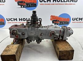 Liebherr LTM 1070 Steering box  