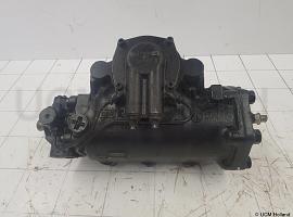 Steering box  