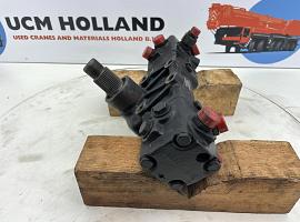 Steering box  