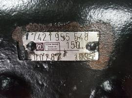 Steering box  