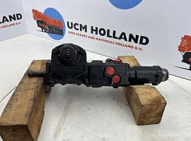 Steering box  