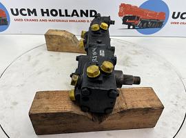 Liebherr LTM 1070 Steering box  