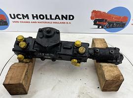 Liebherr LTM 1070 Steering box  