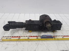 Steering box  