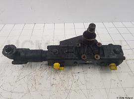 Steering box  