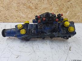Steering box  