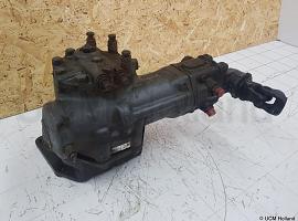 Steering box  