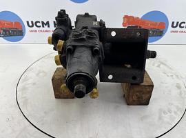 Steering box  