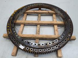 Liebherr LTM 1160-2 roller slewing ring 