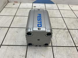 Festo pneumatic compact cylinder
