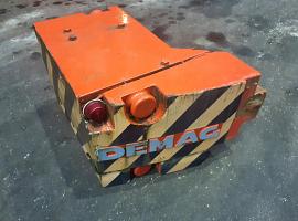 Demag counterweight left 1,2 + 0,3t