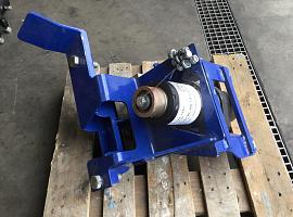 Terex AC 40L-2 counterweight cylinder support
