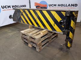 Demag AC 100 outrigger beam complete rear
