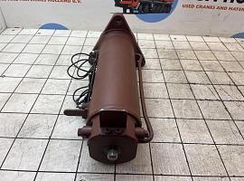 Grove GMK counterweight cylinder  