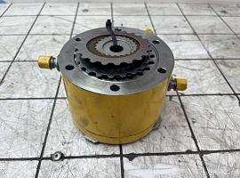 Grove GMK 6300L multiple-disk brake
