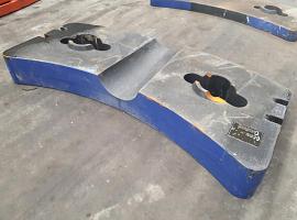 Grove GMK 4090 counterweight 4.6T