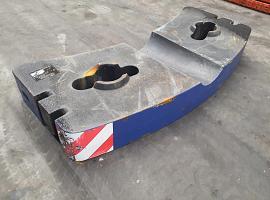Grove GMK 4090 counterweight 4.6T