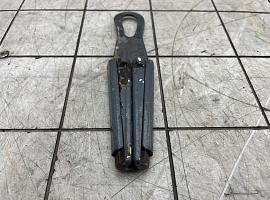 Grove GMK 3050 tensioning clamp