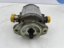 Liebherr LTM 1200/1 gear pump