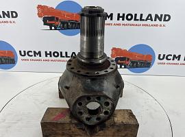 Liebherr LTM 1070-4.2 steering knuckle axle 3