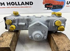 Liebherr LTM 1070 steering box  