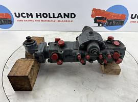 Liebherr LTM 1070 steering box  