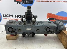 Liebherr LTM 1070 steering box  