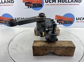 Grove GMK 3055 steering box  
