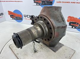 Liebherr LTM 1050-1 steering knuckle 16 holes axle 3 right