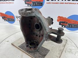 Liebherr LTM 1050-1 steering knuckle 16 holes axle 3 right