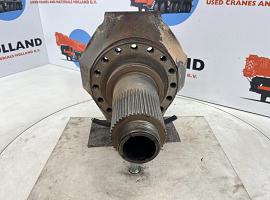 Demag AC 155 steering knuckle 16 holes axle 2