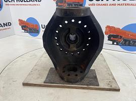 Liebherr LTM 1035/2 Steering knuckle 16 holes