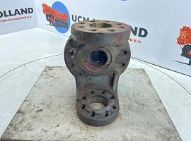 Liebherr LTM 1160 Steering knuckle 12 holes axle 3