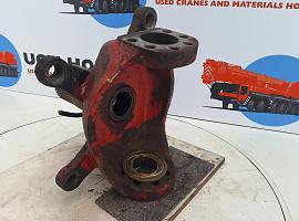 Liebherr LTM 1060 Steering knuckle axle 1