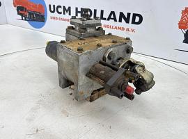 Grove AT 880 Steering box dual steer