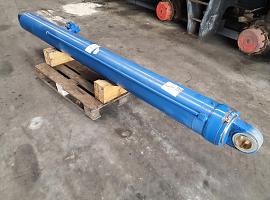 Liebherr LTM 1050-3.1 boom cylinder 