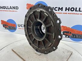 Krupp KMK 3045 Megatrak wheel hub