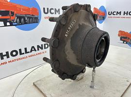Grove GMK Megatrak wheel hub