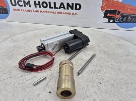 Demag AC 120 Counterweigt locking liniar motor set