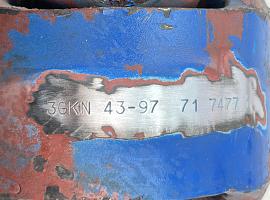 Liebherr LTM 1090/2 drive shaft axle 3