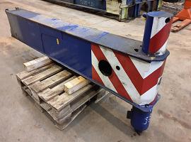 Liebherr LTM 1070-4.2 outrigger rear