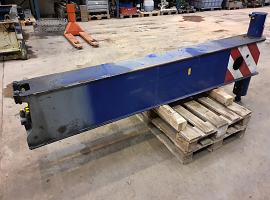 Liebherr LTM 1070-4.2 outrigger rear