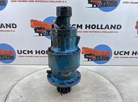 Demag AC 155 slewing gear 