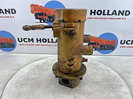 Kato NK 500 Hydraulic swivel