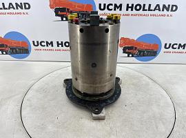 Liebherr LTM 1070/1 Rotary feed through